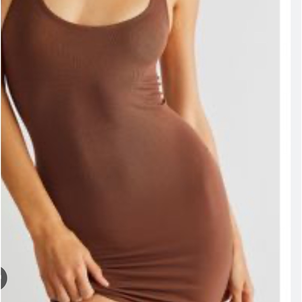 Intimately 🌺free people extreme T back seamless slip 36’ long - Picture 12 of 15